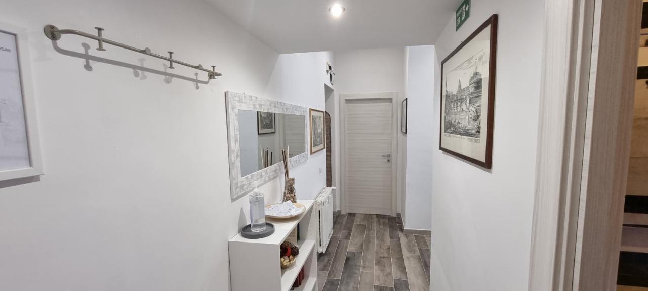 R.&T. Suite House Roma Exterior photo